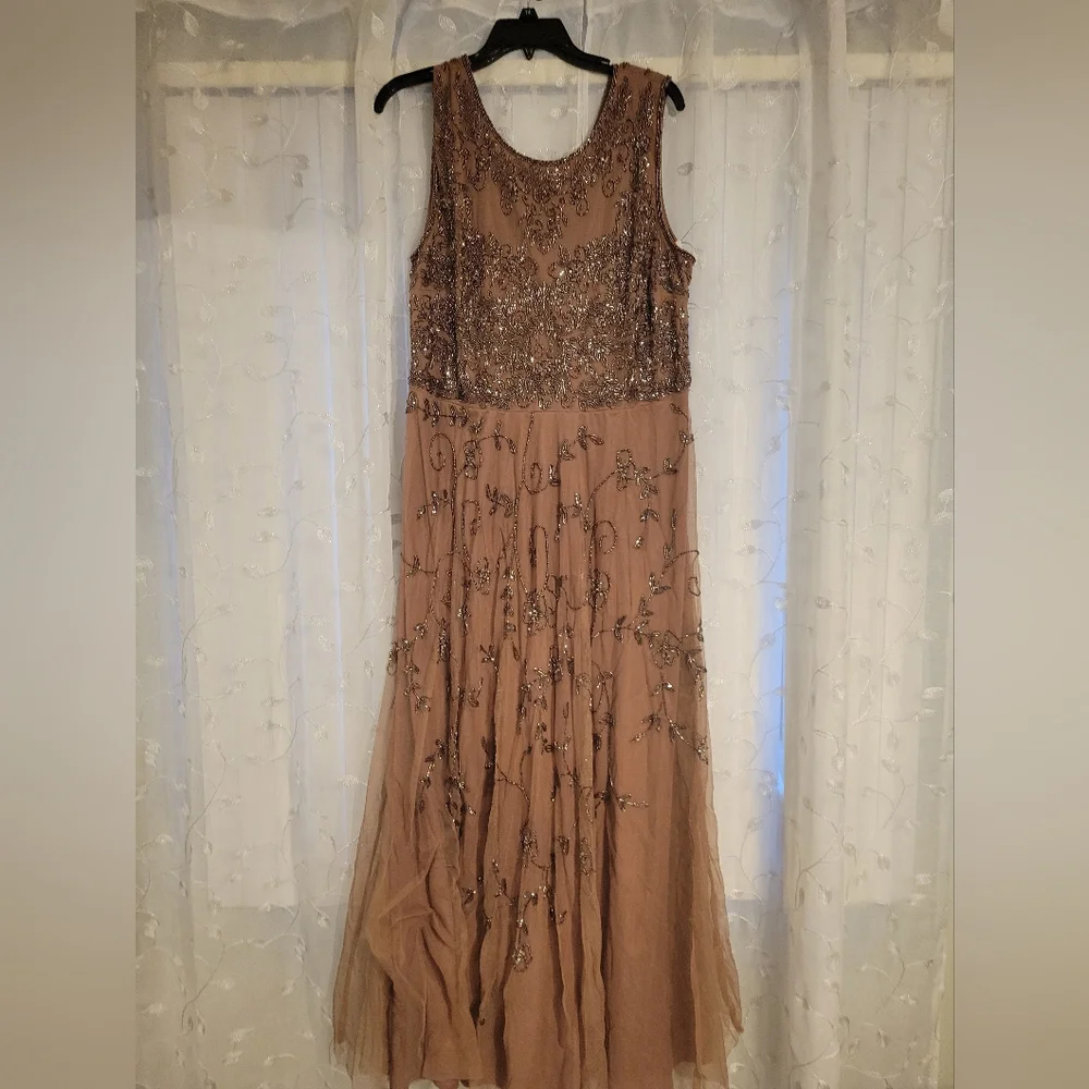 Pisarro Nights sleeveless mocha dress - Picture 4 of 5